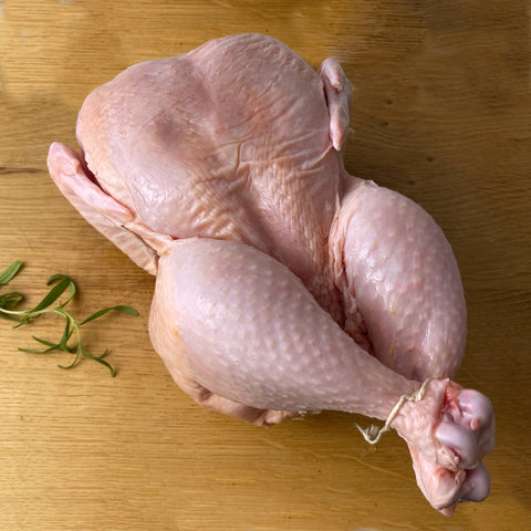 Grönbeteskyckling hel